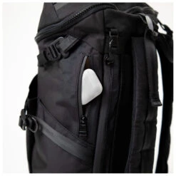 Doughnut Dynamic Large Titan 22 - Daypack -Camping supply store doughnut dynamic large titan 22 daypack detail 7