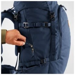FJÄLLRÄVEN Keb 52 - Walking Backpack 14 FJÄLLRÄVEN Keb 52 - Walking Backpack -Camping supply store fjaellraeven keb 52 walking backpack detail 7