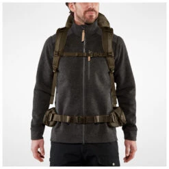 FJÄLLRÄVEN Singi 48 - Walking Backpack 19 FJÄLLRÄVEN Singi 48 - Walking Backpack -Camping supply store fjaellraeven singi 48 walking backpack detail 9