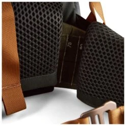 Lundhags Saruk Pro 75 - Walking Backpack 10 Lundhags Saruk Pro 75 - Walking Backpack -Camping supply store lundhags saruk pro 75 walking backpack detail 4