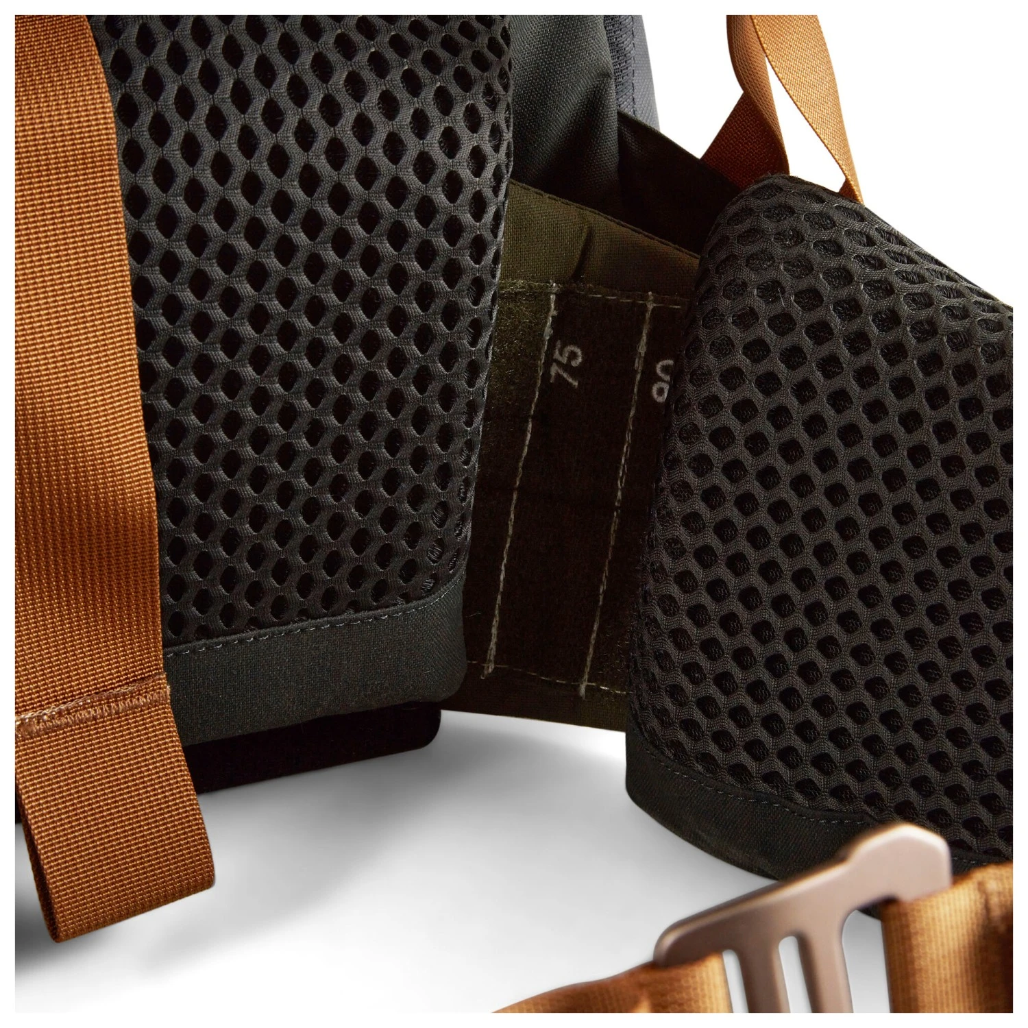 Lundhags Saruk Pro 75 - Walking Backpack 4 Lundhags Saruk Pro 75 - Walking Backpack - Image 4