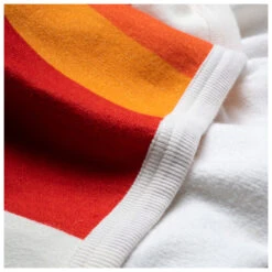 Rumpl Printed Cozyhemp - Blanket 10 Rumpl Printed Cozyhemp - Blanket -Camping supply store rumpl printed cozyhemp blanket detail 4