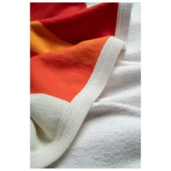 Rumpl Printed Cozyhemp - Blanket 13 Rumpl Printed Cozyhemp - Blanket -Camping supply store rumpl printed cozyhemp blanket detail 7